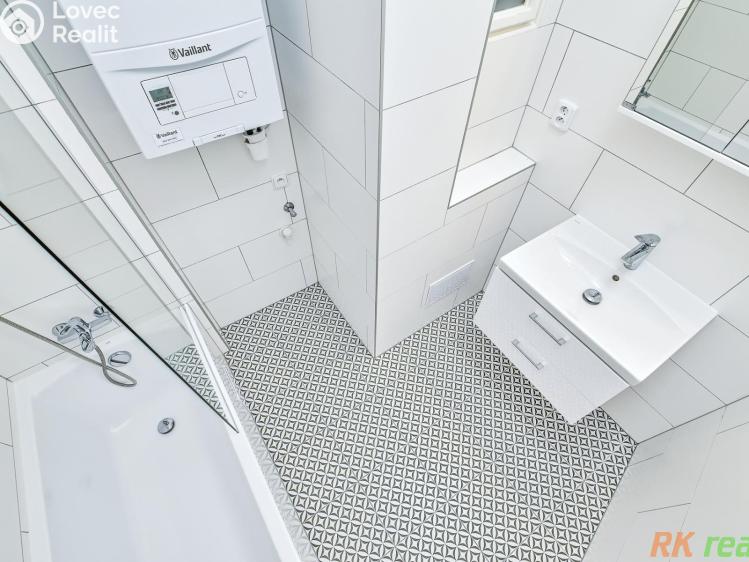 Pronájem bytu 3+1 Praha, Karmelitská č. 17