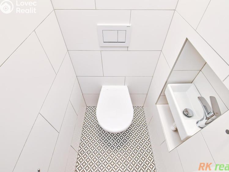 Pronájem bytu 3+1 Praha, Karmelitská č. 18