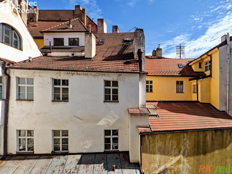 Pronájem bytu 3+1 Praha, Karmelitská č. 19