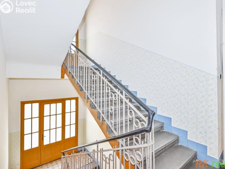 Pronájem bytu 3+1 Praha, Karmelitská č. 20