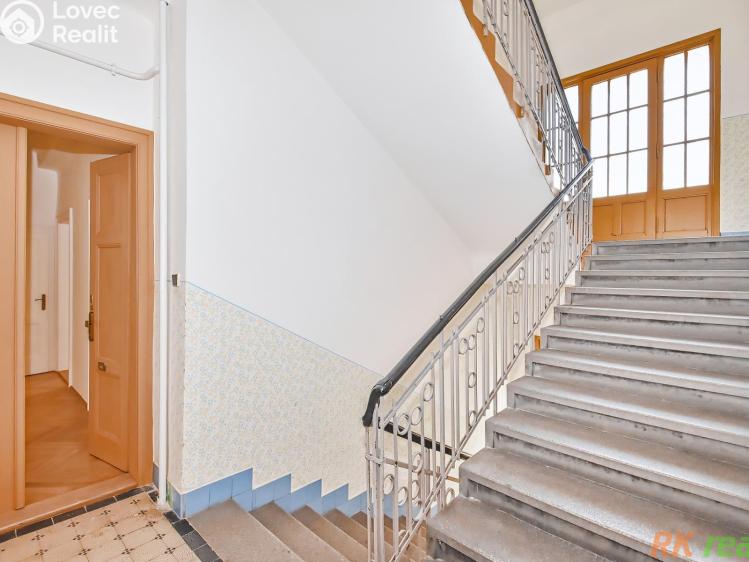 Pronájem bytu 3+1 Praha, Karmelitská č. 24