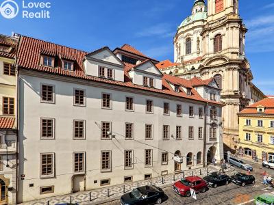 Pronájem bytu 3+1 Praha, Karmelitská č. 1