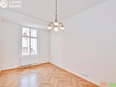 Pronájem bytu 3+1 Praha, Karmelitská č. 3