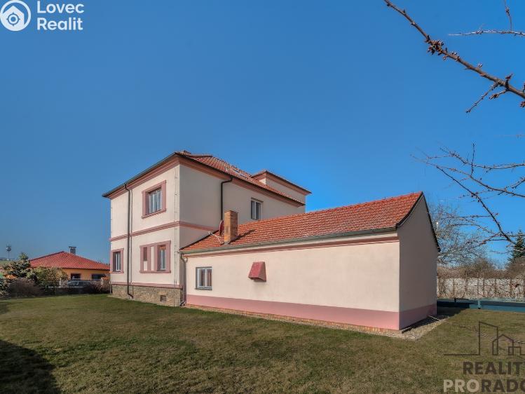 Prodej vily Šumná č. 36