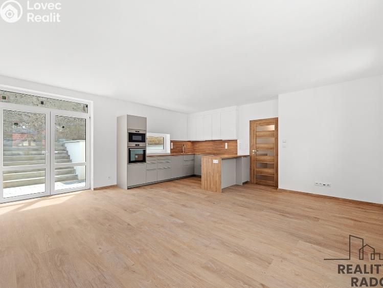 Pronájem rodinného domu Kralupy nad Vltavou, Purkyňovo nám. 250 č. 7