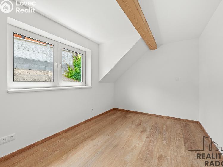 Pronájem rodinného domu Kralupy nad Vltavou, Purkyňovo nám. 250 č. 18