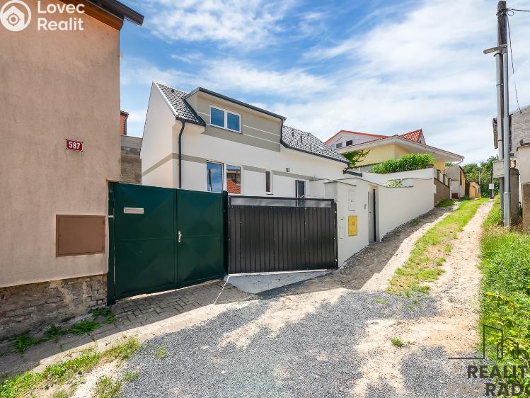 Pronájem rodinného domu Kralupy nad Vltavou, Purkyňovo nám. 250 č. 25