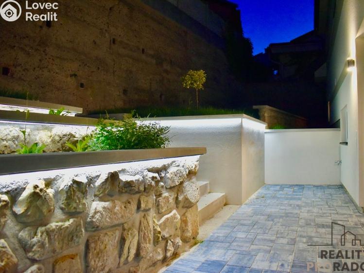 Pronájem rodinného domu Kralupy nad Vltavou, Purkyňovo nám. 250 č. 26