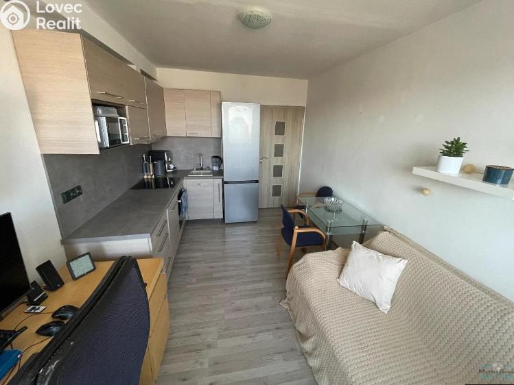 Продаж квартири 2+KK Praha, Makovského č. 7