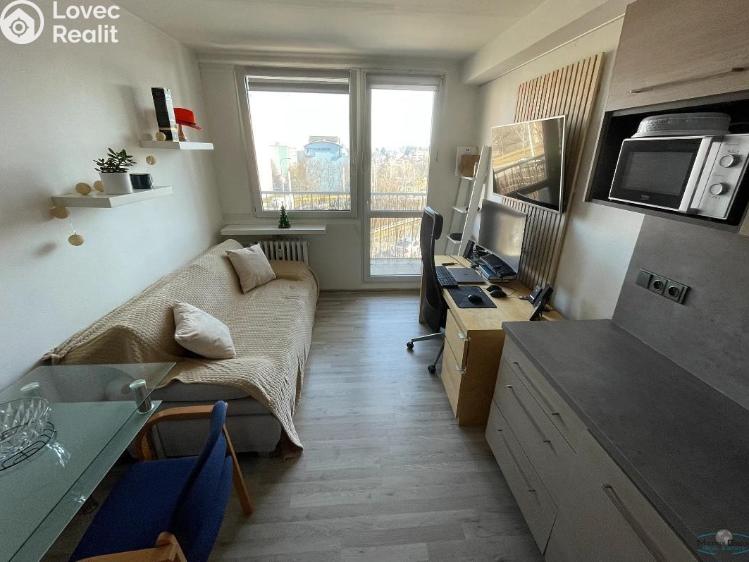 Продаж квартири 2+KK Praha, Makovského č. 1