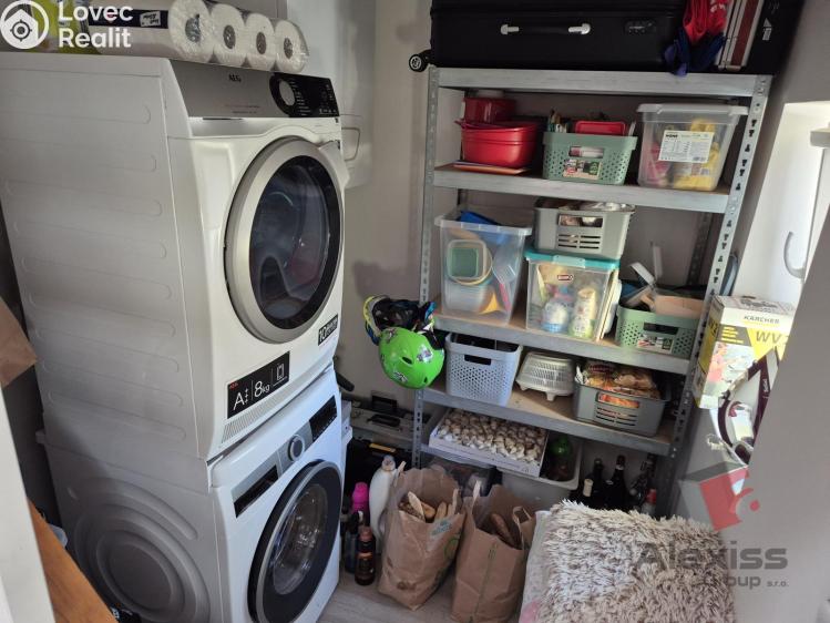 Pronájem atypického bytu Praha, Sinkulova 354/83 č. 7