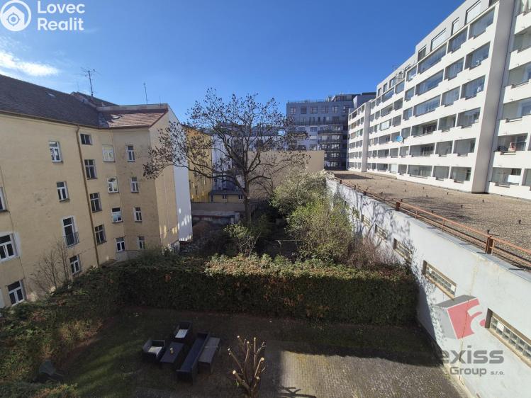 Pronájem atypického bytu Praha, Sinkulova 354/83 č. 12