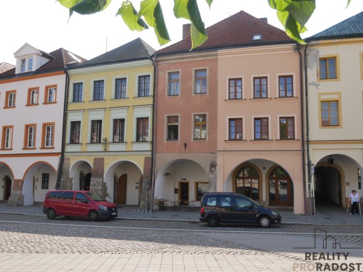 Аренда квартиры 1+KK Hradec Králové, Malé náměstí č. 1