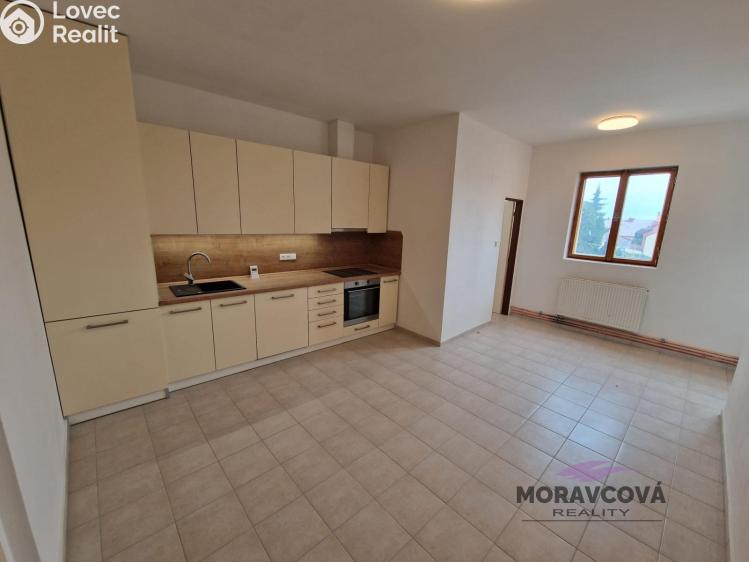 Аренда квартиры 3+KK Čáslav, nám. Jana Žižky z Trocnova 84/19 č. 2