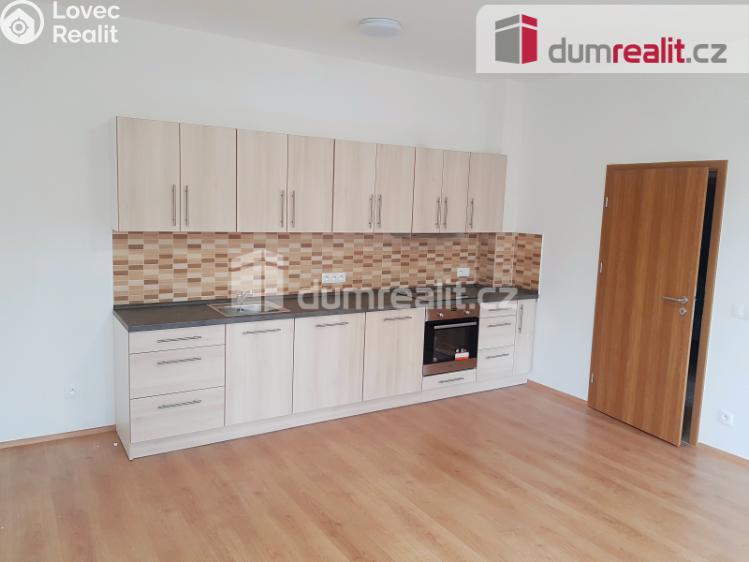 Аренда квартиры 2+KK Milovice, Zátopkova č. 2