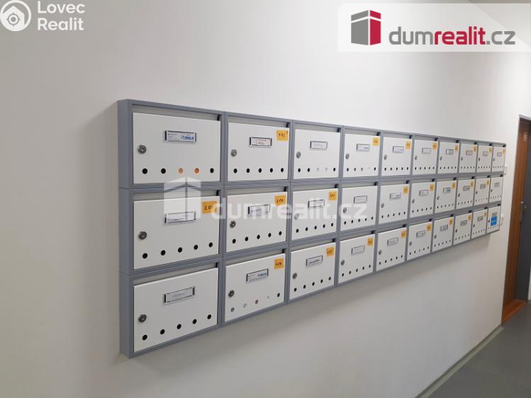 Аренда квартиры 2+KK Milovice, Zátopkova č. 4