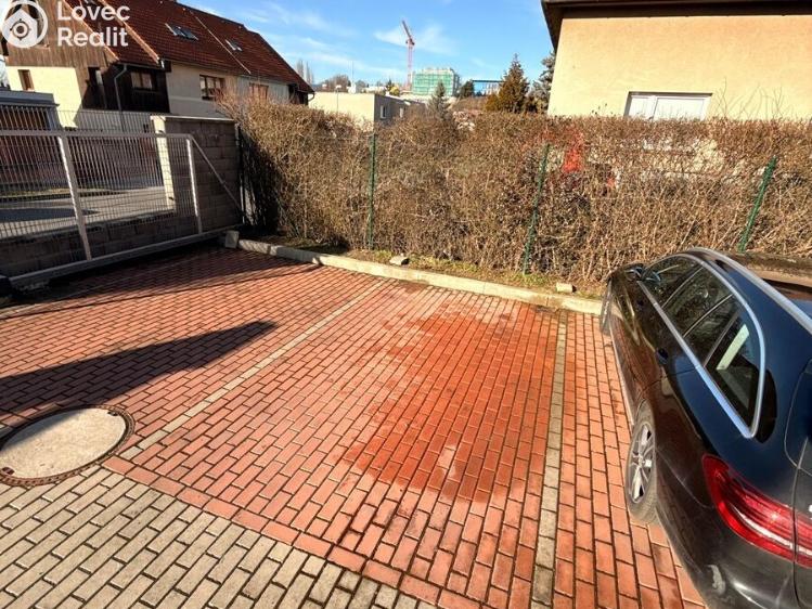 Pronájem bytu 2+KK Praha, Žalanského č. 12