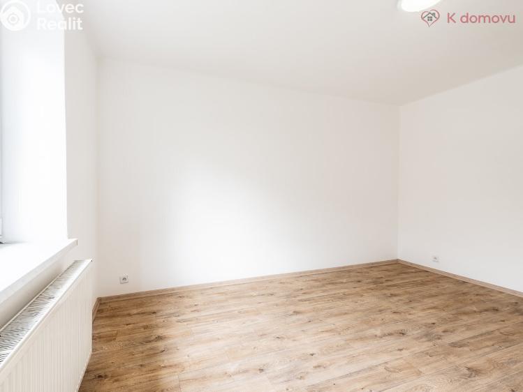 Оренда квартири 2+1 Zlín, Prlovská č. 7