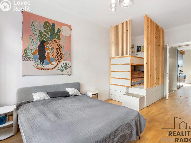 Pronájem bytu 2+KK Praha, Víta Nejedlého 1006/6 č. 3