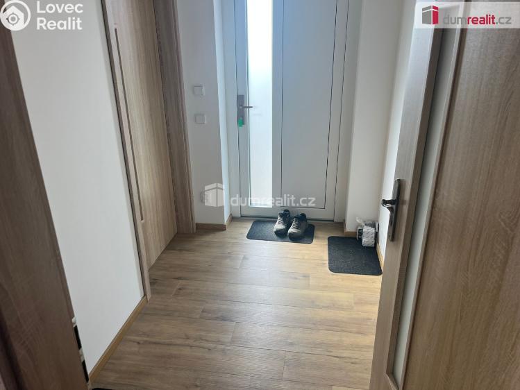 Pronájem rodinného domu Dolní Bousov, Nádražní 290 č. 12