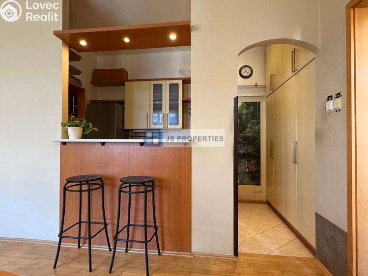 Pronájem bytu 3+KK Praha, Národní obrany č. 9