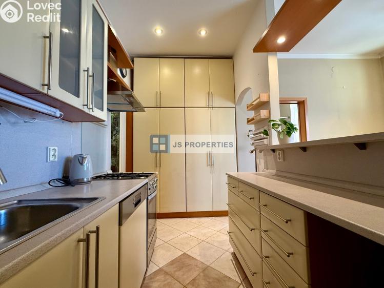 Pronájem bytu 3+KK Praha, Národní obrany č. 11