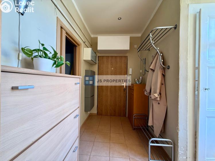 Pronájem bytu 3+KK Praha, Národní obrany č. 12