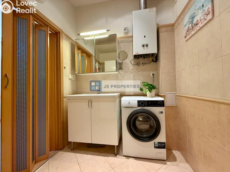 Pronájem bytu 3+KK Praha, Národní obrany č. 16