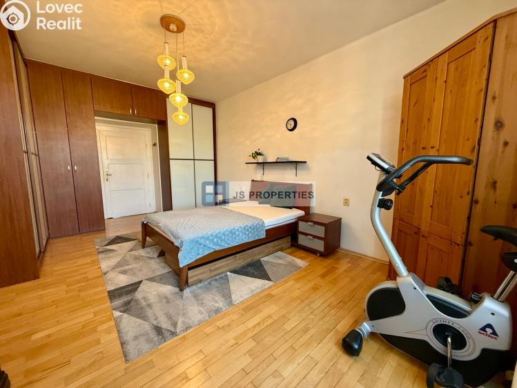Оренда квартири 3+KK Praha, Národní obrany č. 5