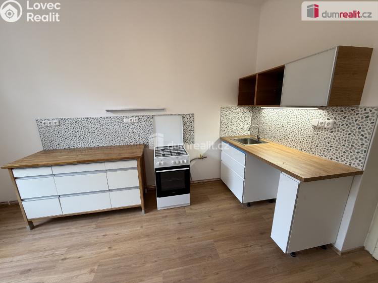 Аренда квартиры 2+1 Praha 5, Zapova č. 1