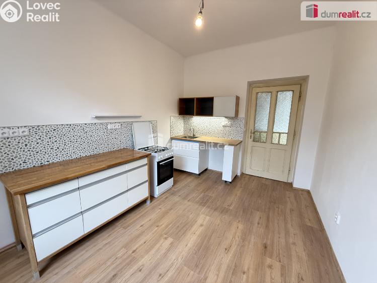 Аренда квартиры 2+1 Praha 5, Zapova č. 2