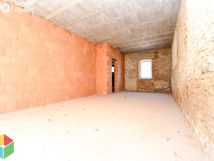 Продажа семейного дома Králův Dvůr č. 7