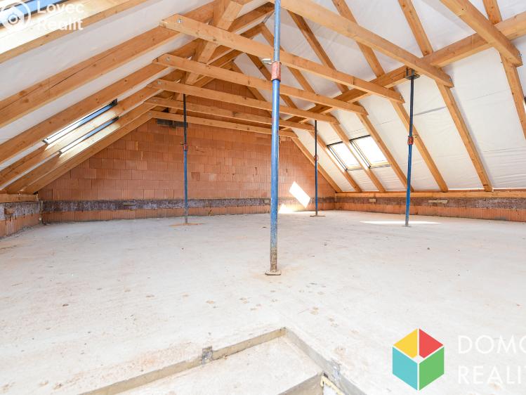 Продажа семейного дома Králův Dvůr č. 13