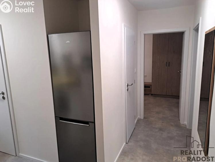 Аренда квартиры 2+1 Praha, Zengrova č. 9