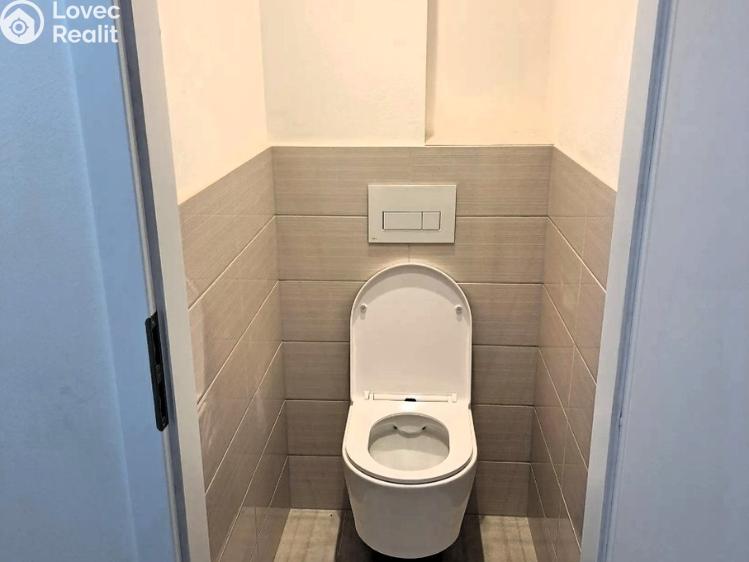 Аренда квартиры 2+1 Praha, Zengrova č. 11