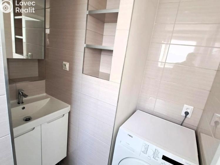 Аренда квартиры 2+1 Praha, Zengrova č. 12