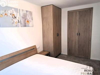 Аренда квартиры 2+1 Praha, Zengrova č. 4