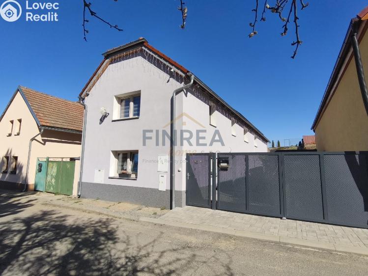 Продаж сімейного будинку Ctiněves č. 22