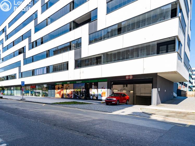 Pronájem garážového stání Praha, Argentinská č. 3