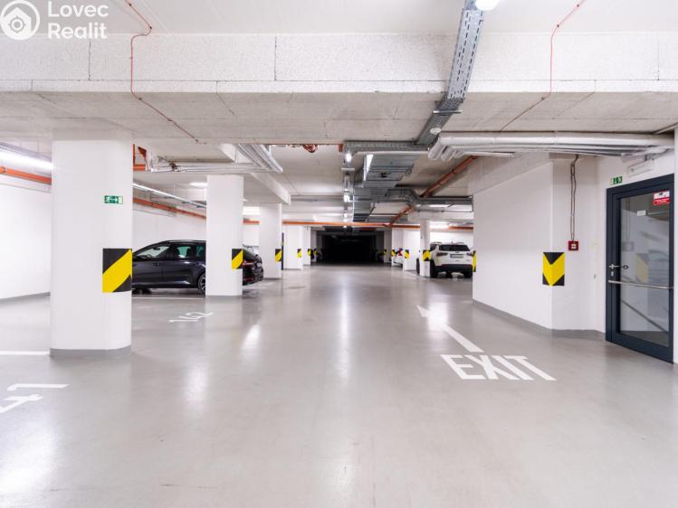 Pronájem garážového stání Praha, Argentinská č. 1