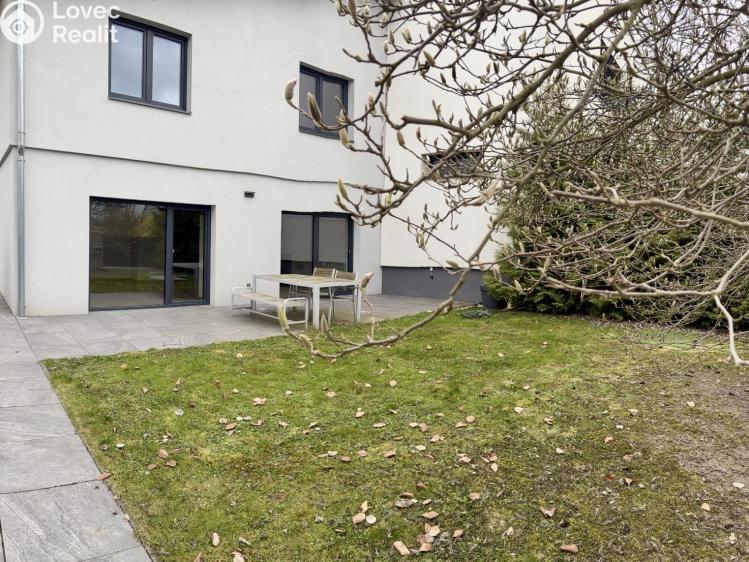 Pronájem rodinného domu Praha, Smidarská č. 2