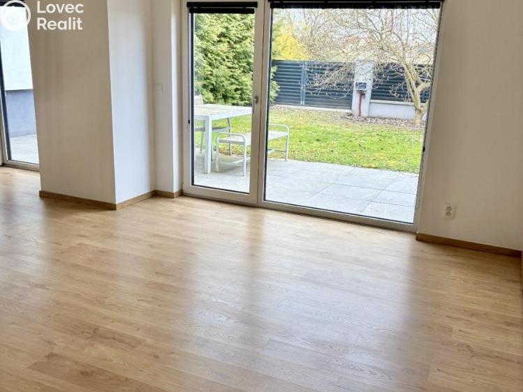 Pronájem rodinného domu Praha, Smidarská č. 9