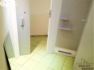 Pronájem komerční nemovitosti Slaný, Kynského č. 5