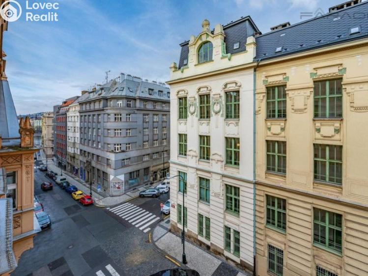 Оренда квартири 2+1 Praha, Trojanova č. 5