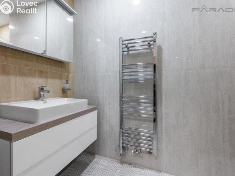 Оренда квартири 2+1 Praha, Trojanova č. 9