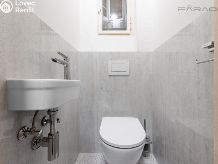 Оренда квартири 2+1 Praha, Trojanova č. 11