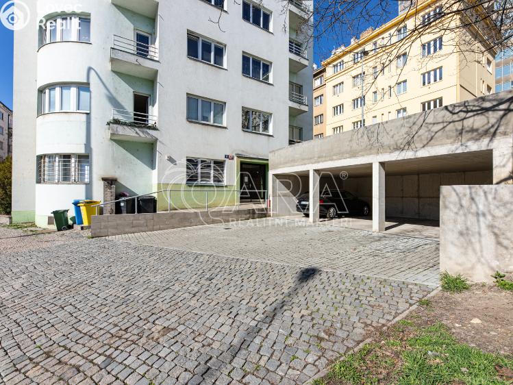 Pronájem bytu 1+KK Praha č. 10