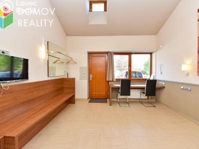 Pronájem bytu 2+KK Králův Dvůr, Pod Dálnicí č. 5