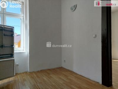 Pronájem bytu 1+1 Karlovy Vary, Javorová č. 5