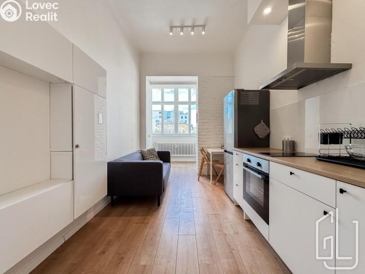 Rent apartment 2+KK Praha, Šafaříkova 455/7 č. 12